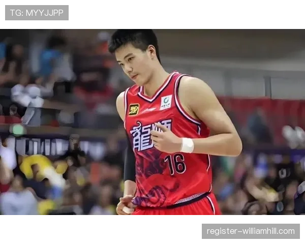 焦泊乔12分8篮板3盖帽护框 广东内线防守端积极表现